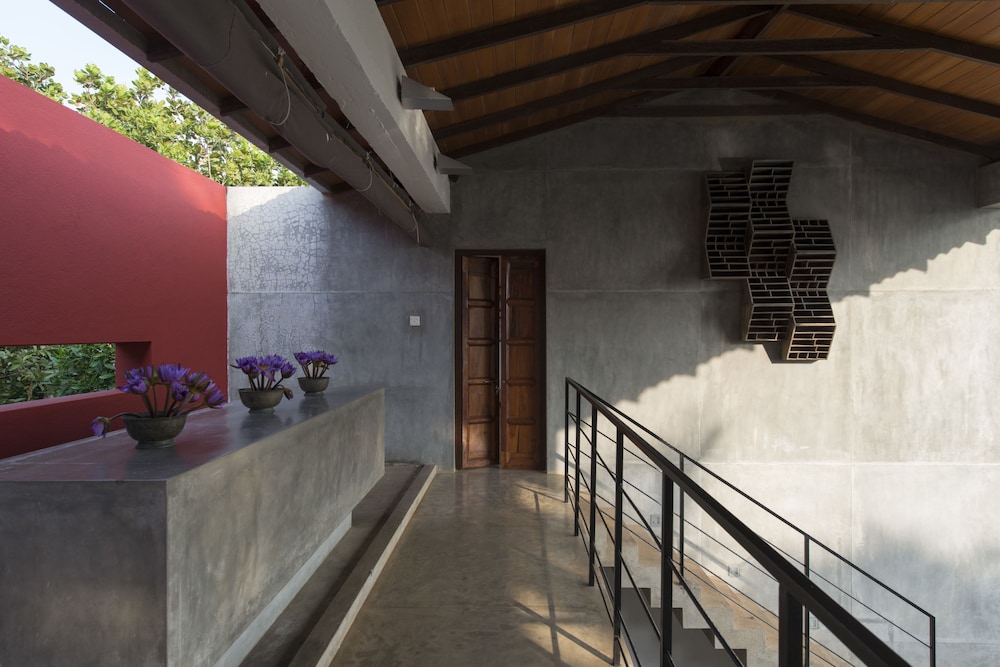 Kadju House