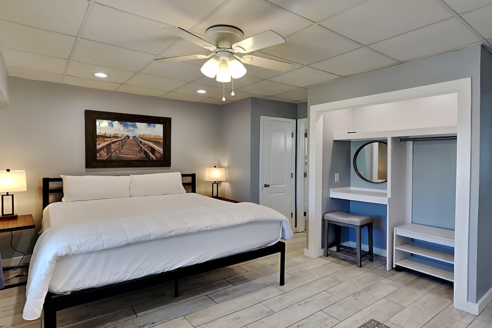 Continental Condominiums II by Resort Collection