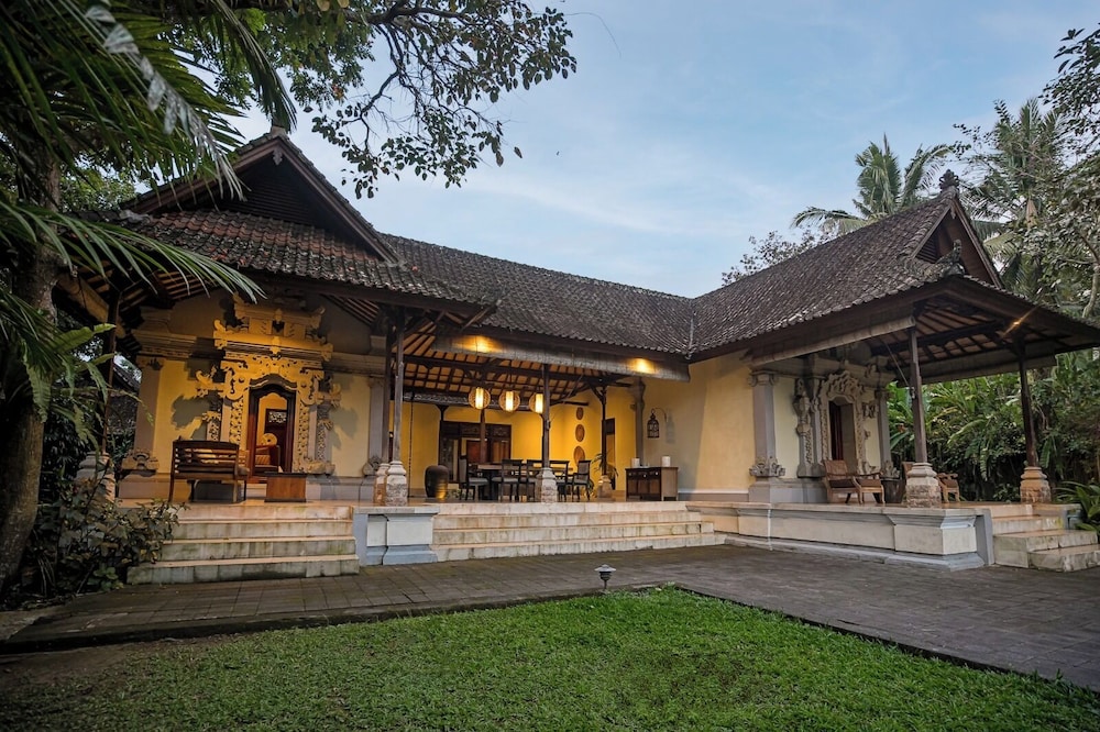 Villa Cemadik