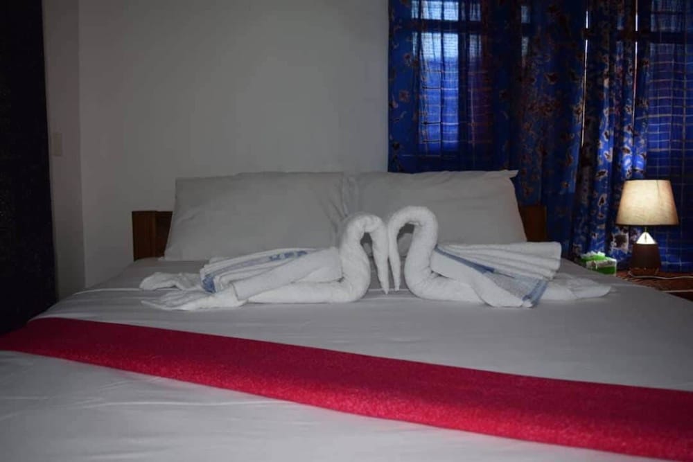 Remarkable 10-bed Cottages in Bagamoyo view 3