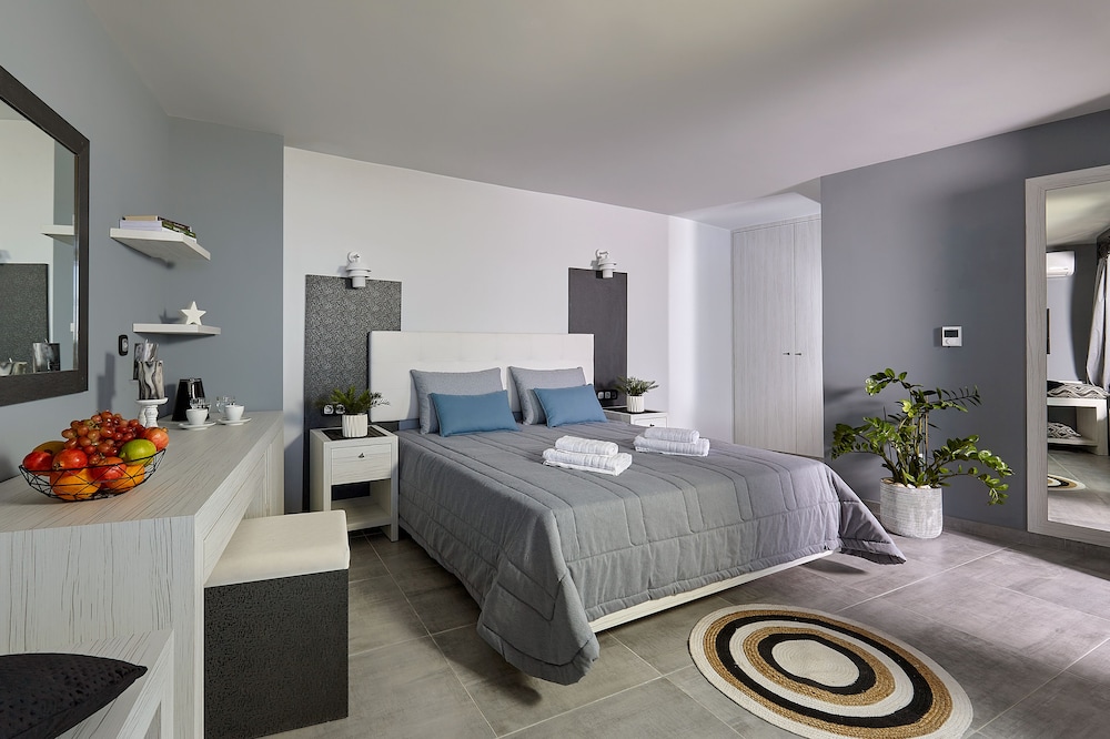 Seli Sea View Apartments and Studios photo 2