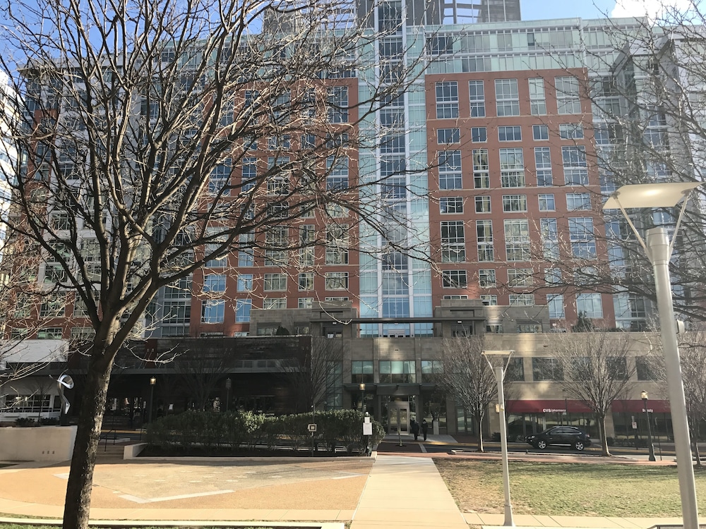 LRV Avant at Reston Town Center - Property Image 1