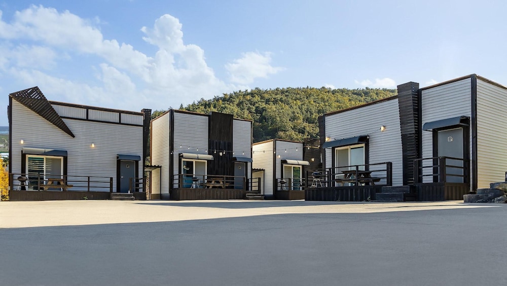 Namhae Seven House