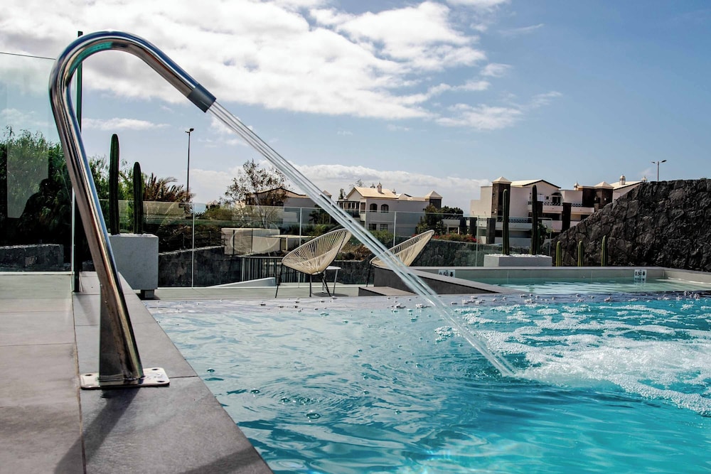 Villa Infinity