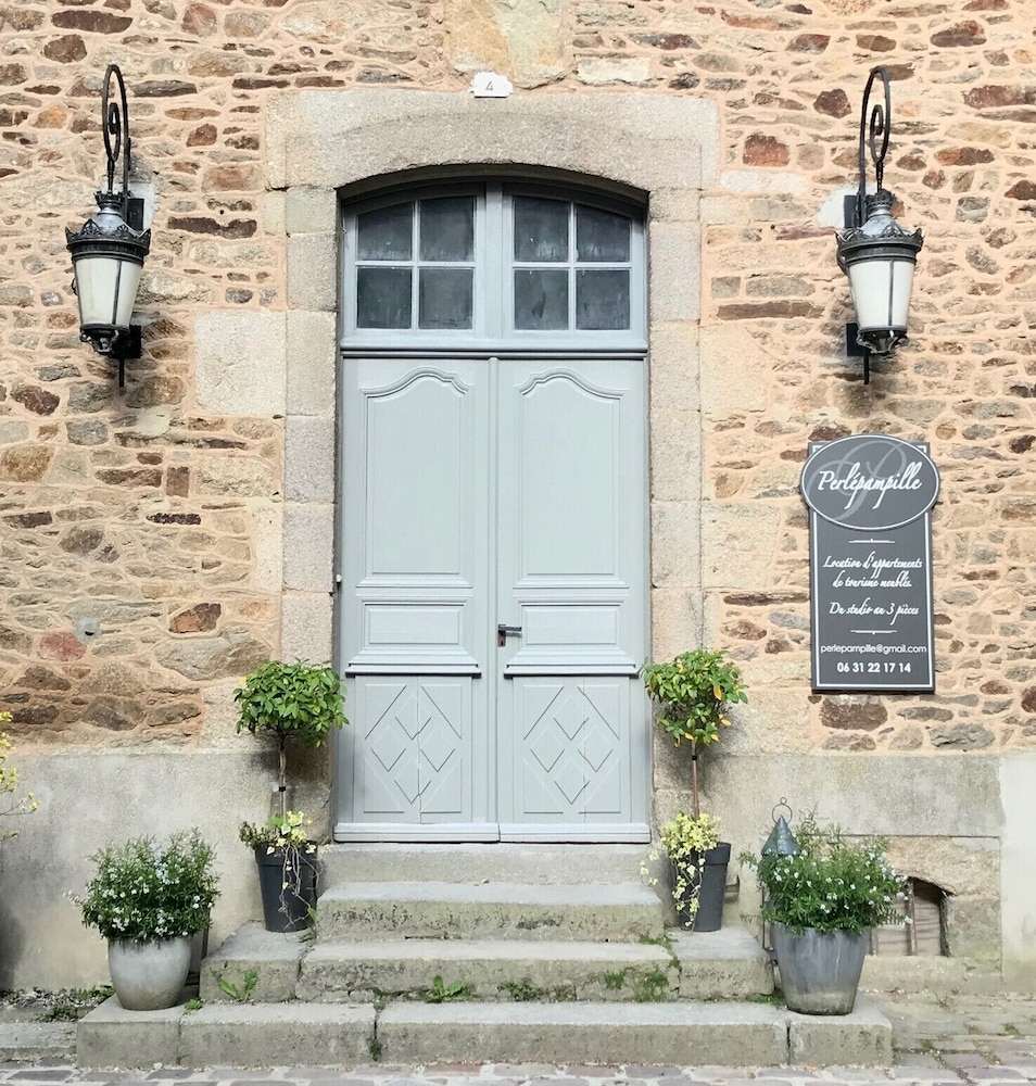 Perlépampille view 2