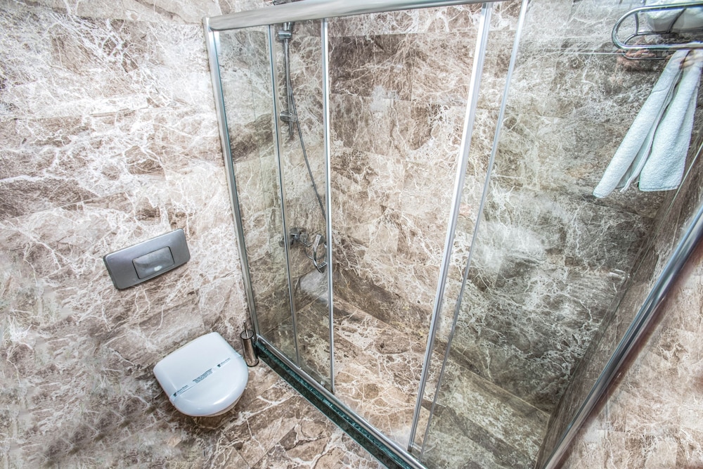 The Green Park Merter - Image 11