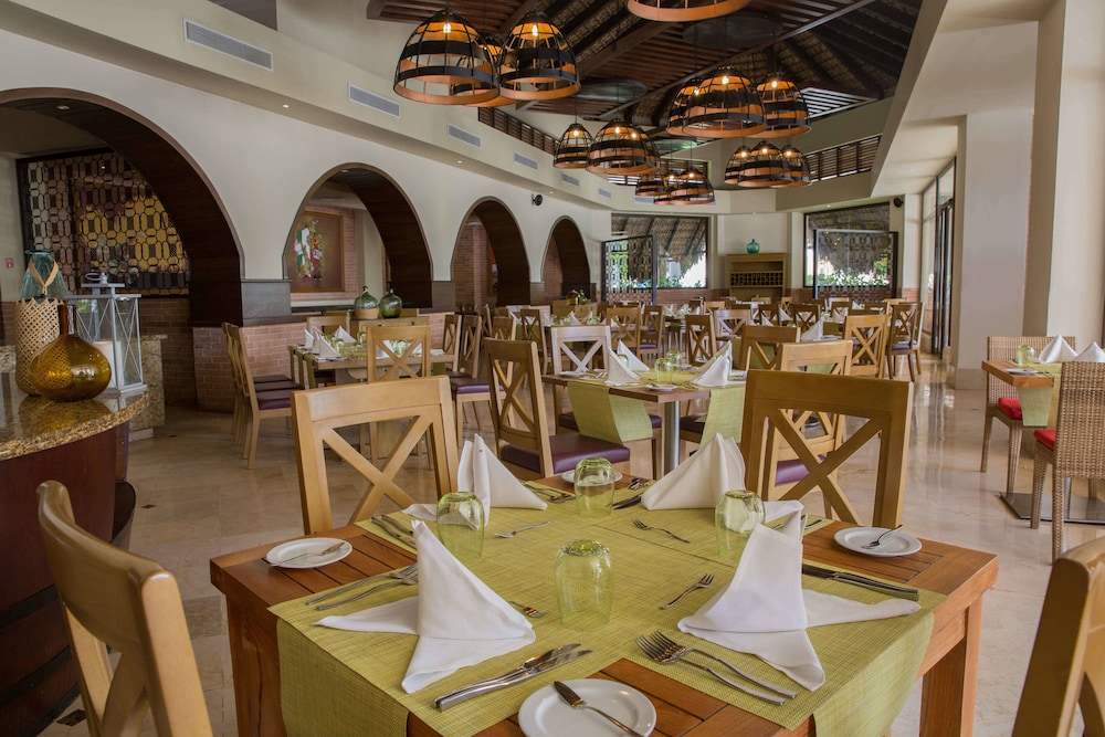 Royalton Hideaway Punta Cana, An Autograph Collection All-Inclusive Resort & Casino – Adults Only photo 96 of 147