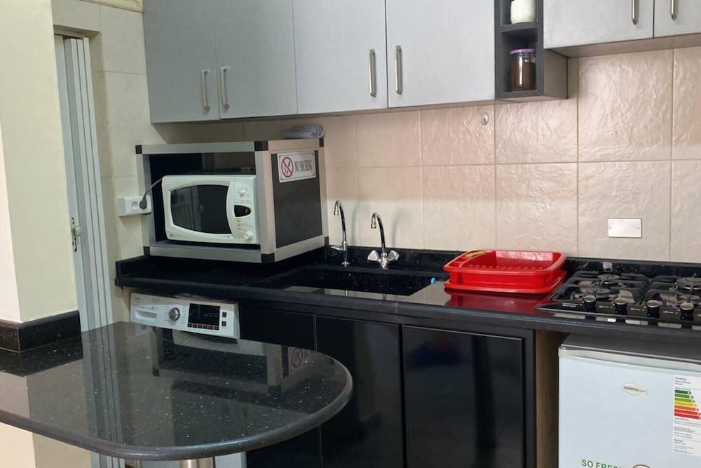 Cosy Apartment in Sabtieh Beirut view 4