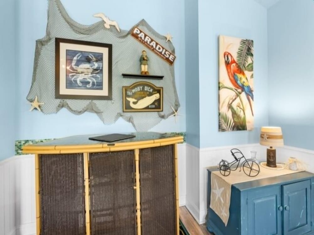 Atlantis Blue - Relaxing Beach Getaway Home Directly Across The Street From Beach Access! 5 Bedroom Home by RedAwning