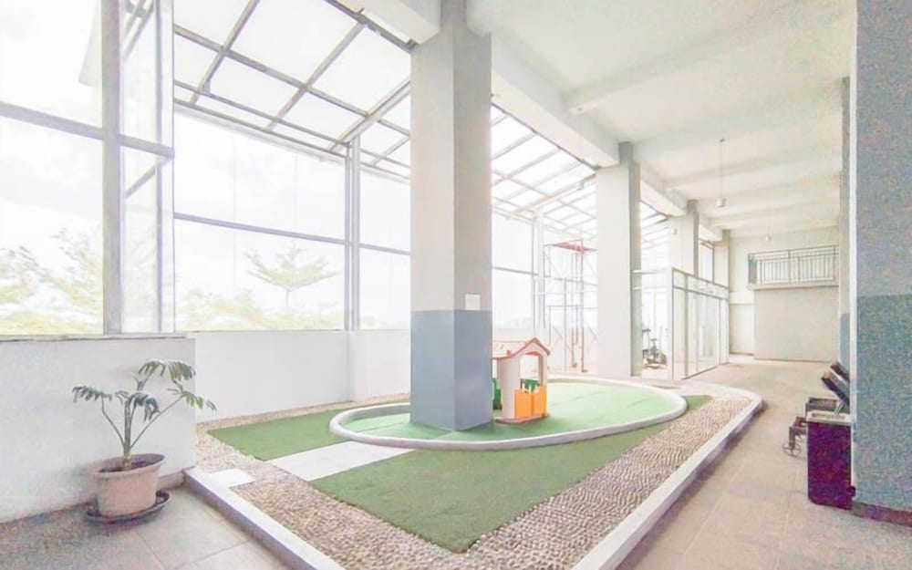 Tranquil and Comfy Studio Apartment at Easton Park Residence Jatinangor