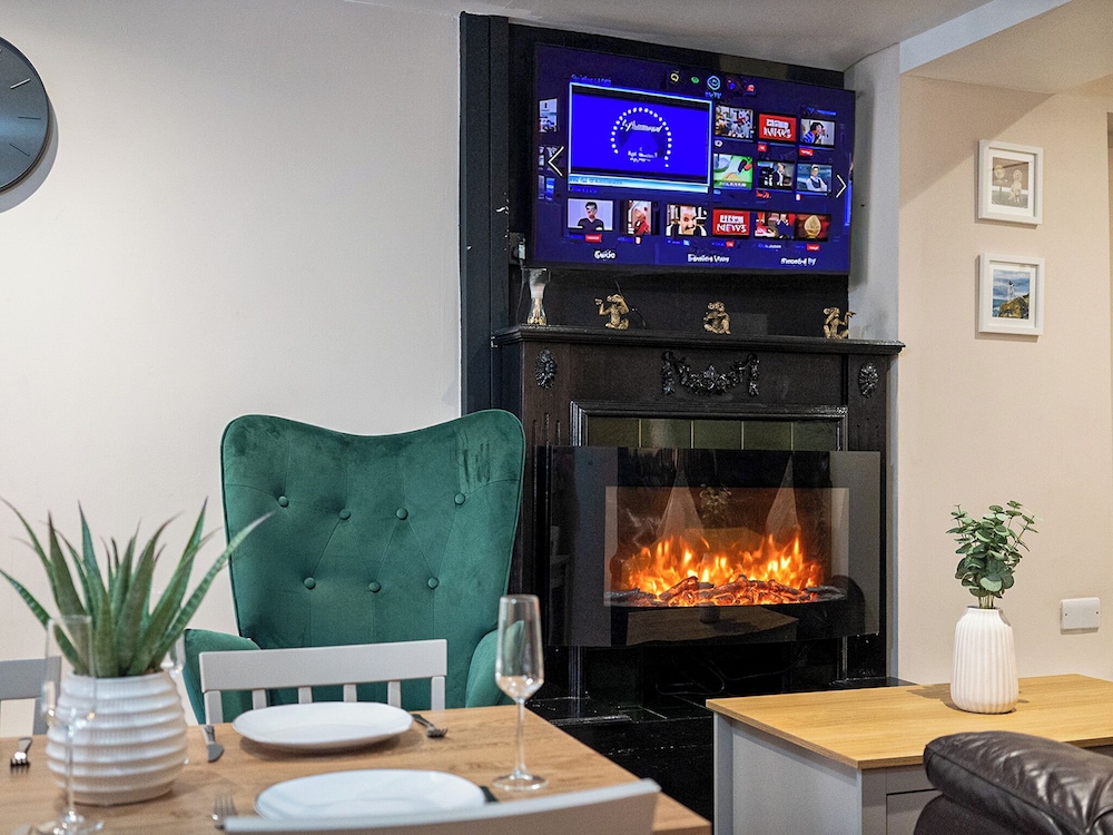 Casa Botique - Close To Gunwharf