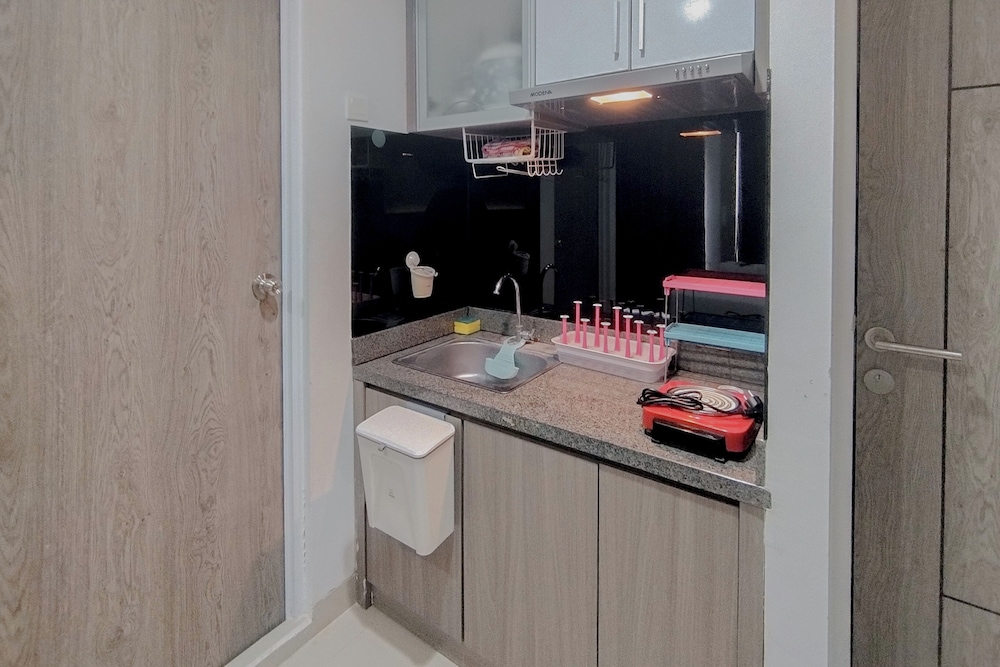 Simply Design Studio At Taman Melati Surabaya Apartment