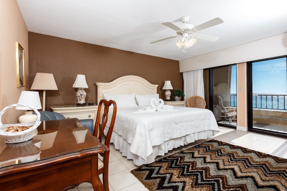 Surf Dweller 402 by Brooks and Shorey Resorts