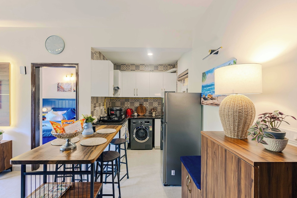 Alaya Stays Veera Marina 1BHK with Pool
