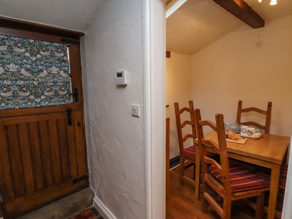 Cholmley Cottage