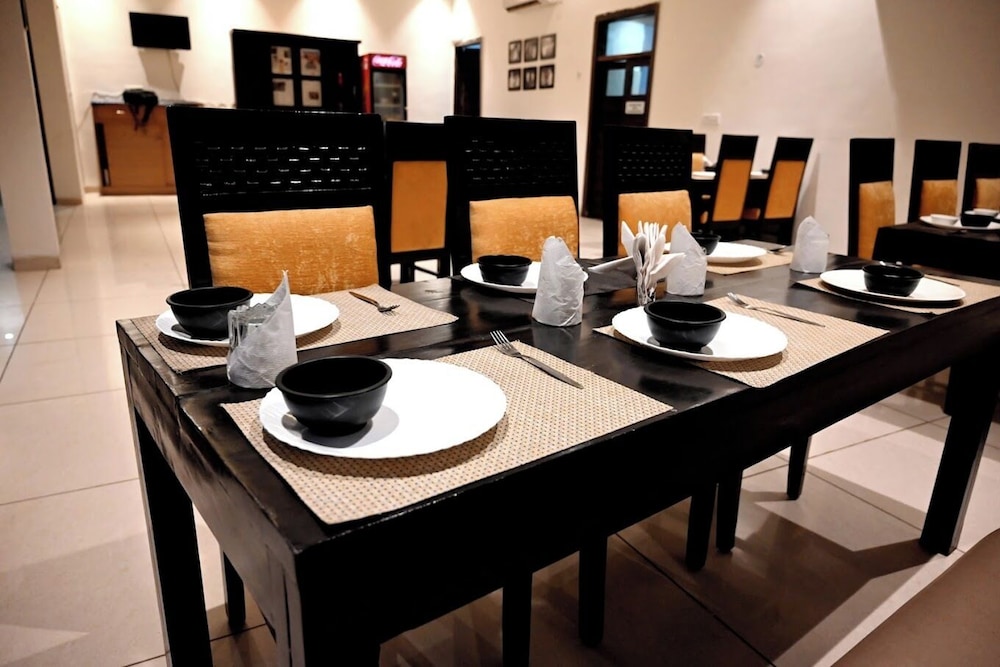 Hotel Badrika Inn