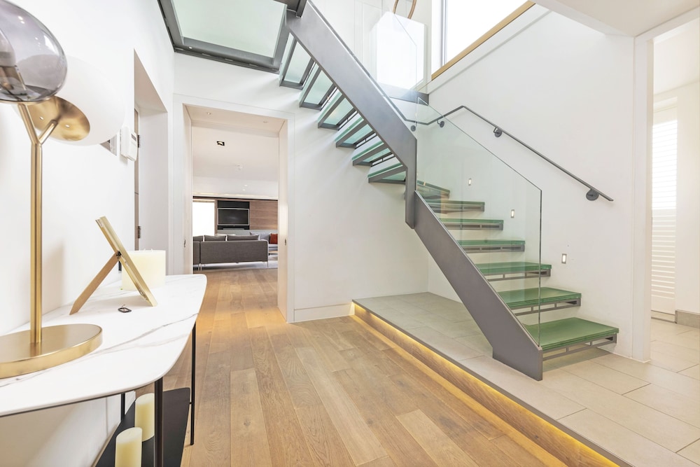 Accomodo London Waterloo - Luxury & Spacious Triplex Penthouse on Southbank