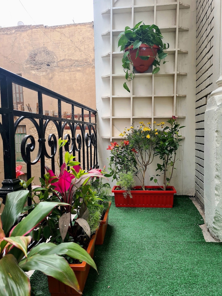 The Australian Hostel