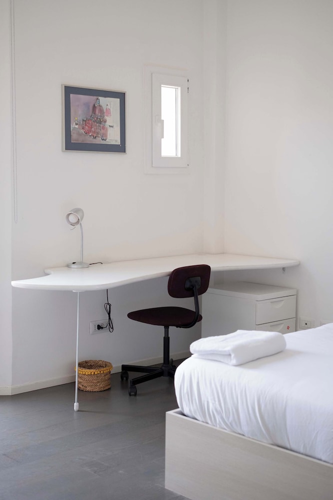 Casa Marion Stile e Comfort in un Elegante Dimora Bolognese
