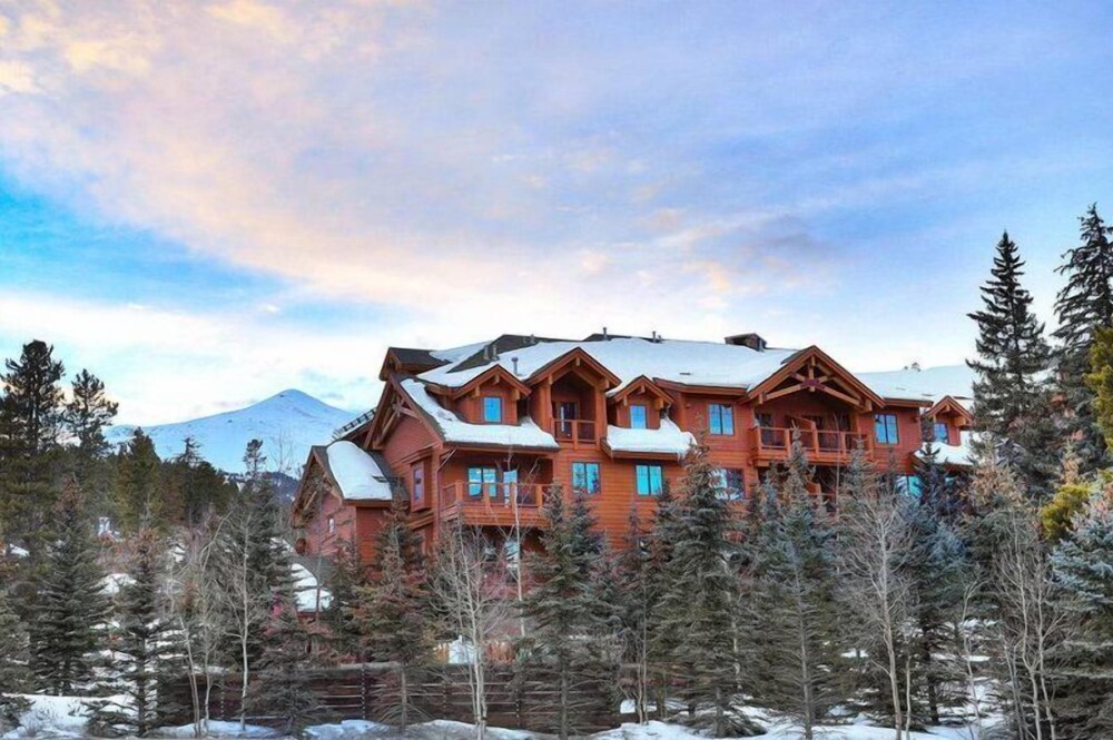 Ski-in Mountain Thunder Lodge 2 Bedroom Condo