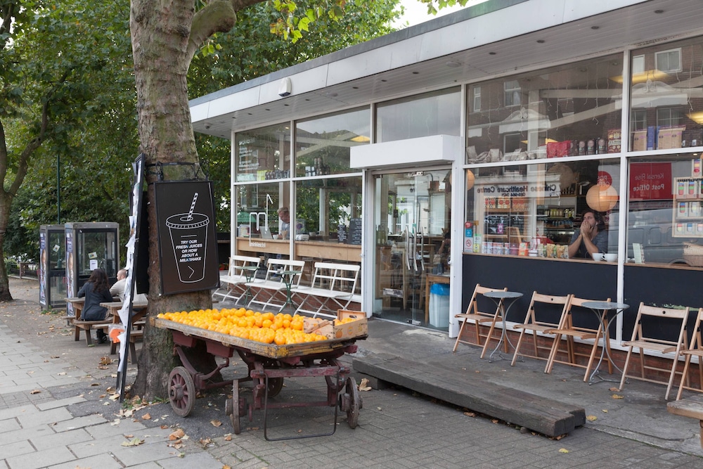 Hardinge Road by Onefinestay