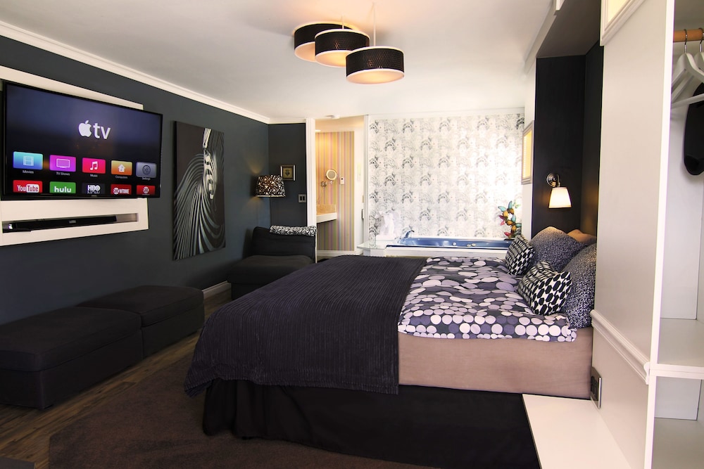 Big Bear Spa Suites