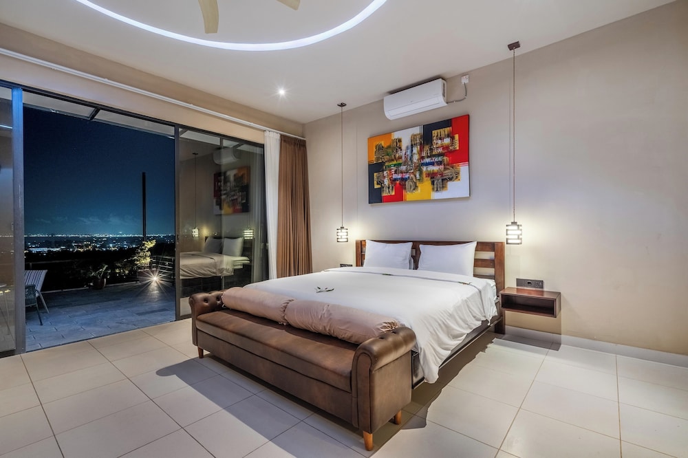 Jiya Villa Uluwatu - Panoramic Terraces with Stunning Views, Luxury Service and Entertainment