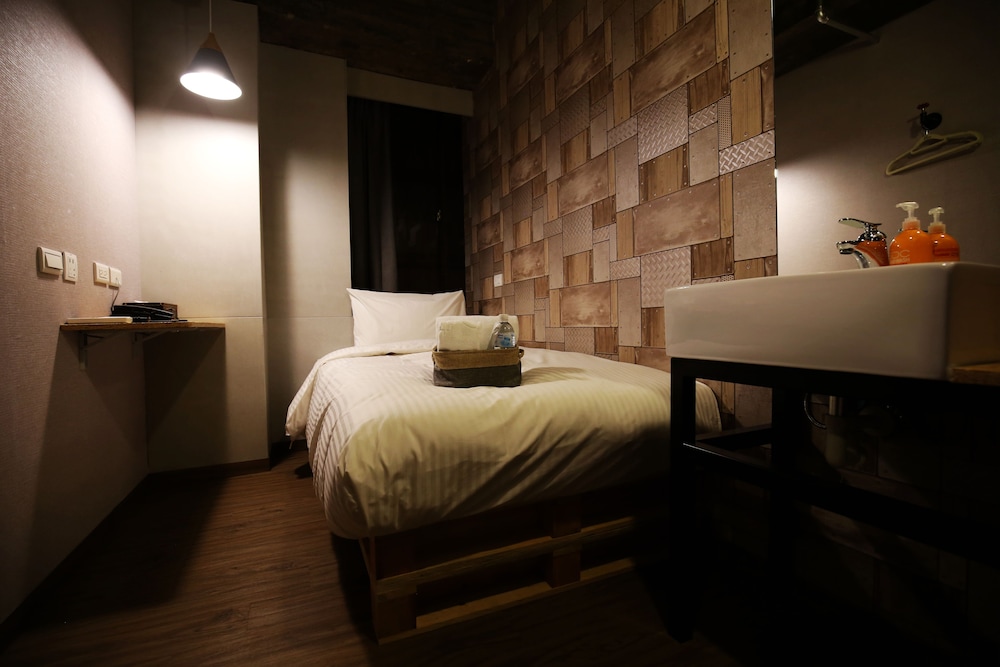 Nys Loft Hotel - Hostel