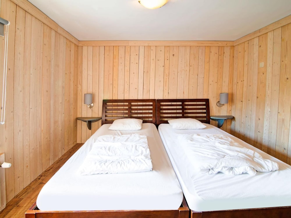 Holiday Home in Sourbrodt With Pool & Sauna