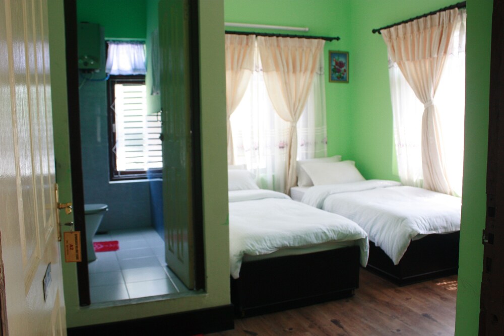 Dipankara Holiday Home