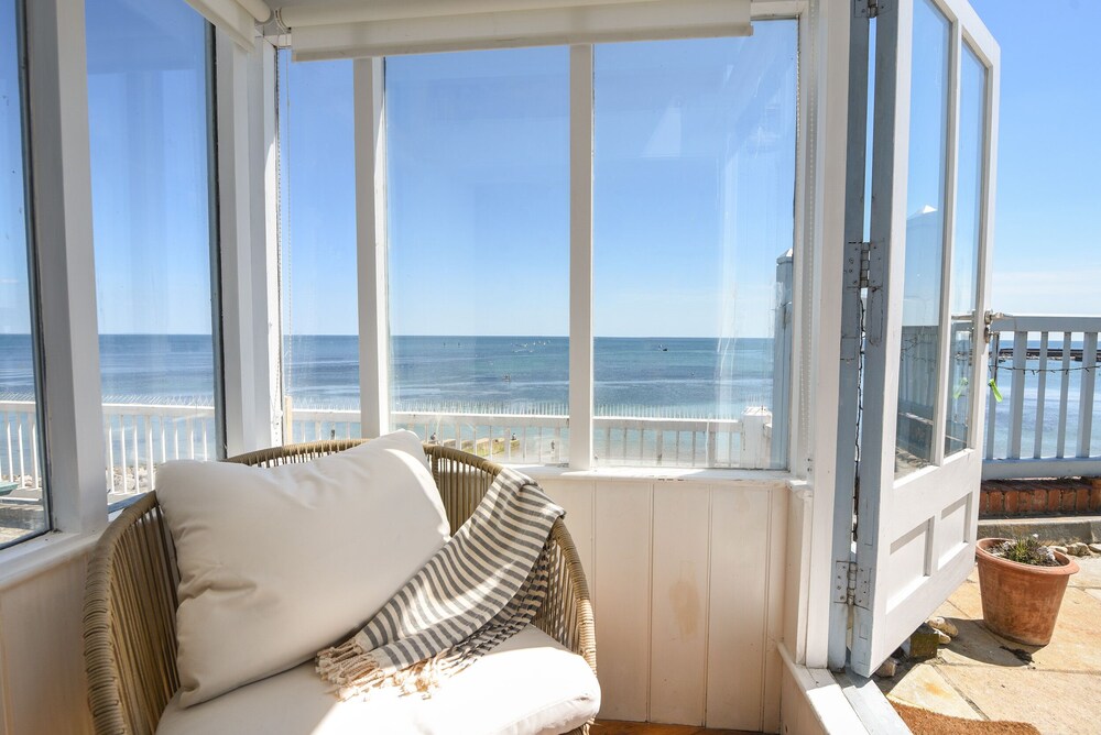 Bell Cliff House