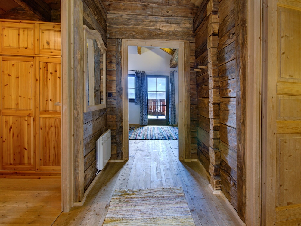 Chalet on Zettersfeld With Dolomite Views