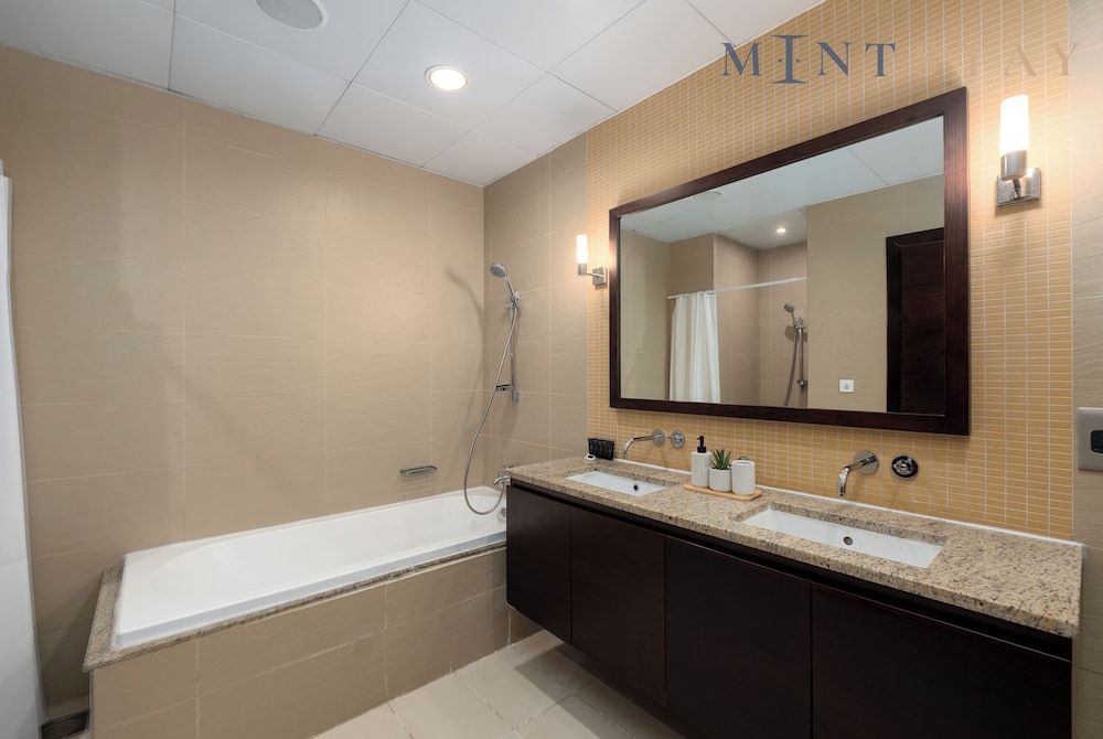 Tiara Residences - Mint Stay