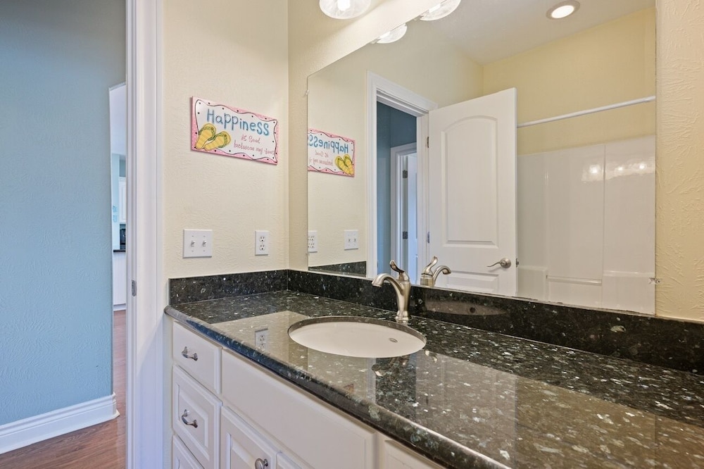 Pelican Post 3 Bedroom Home