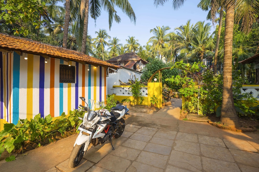 goSTOPS Lite Goa, Calangute