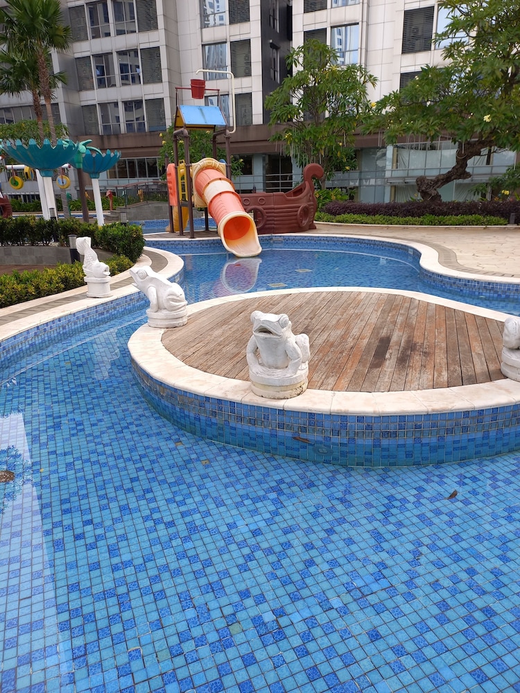 The Mansion at Dukuh Golf Kemayoran