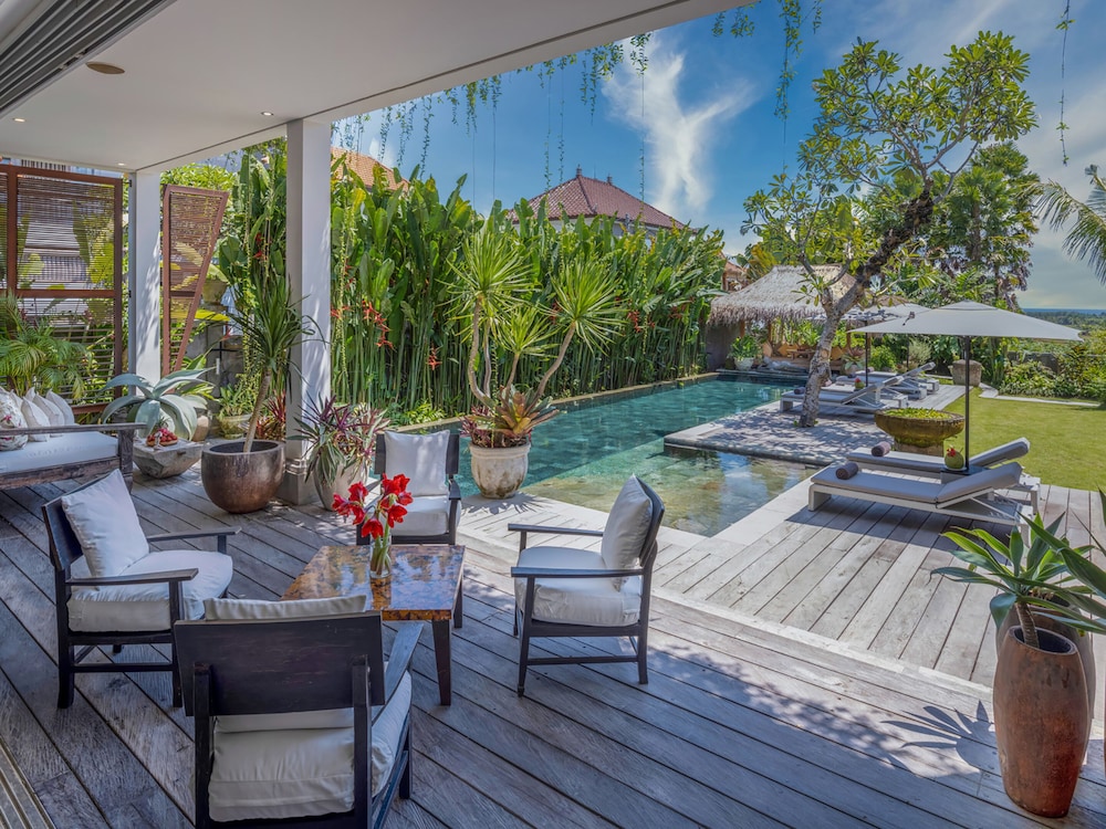 Mandalay Villas