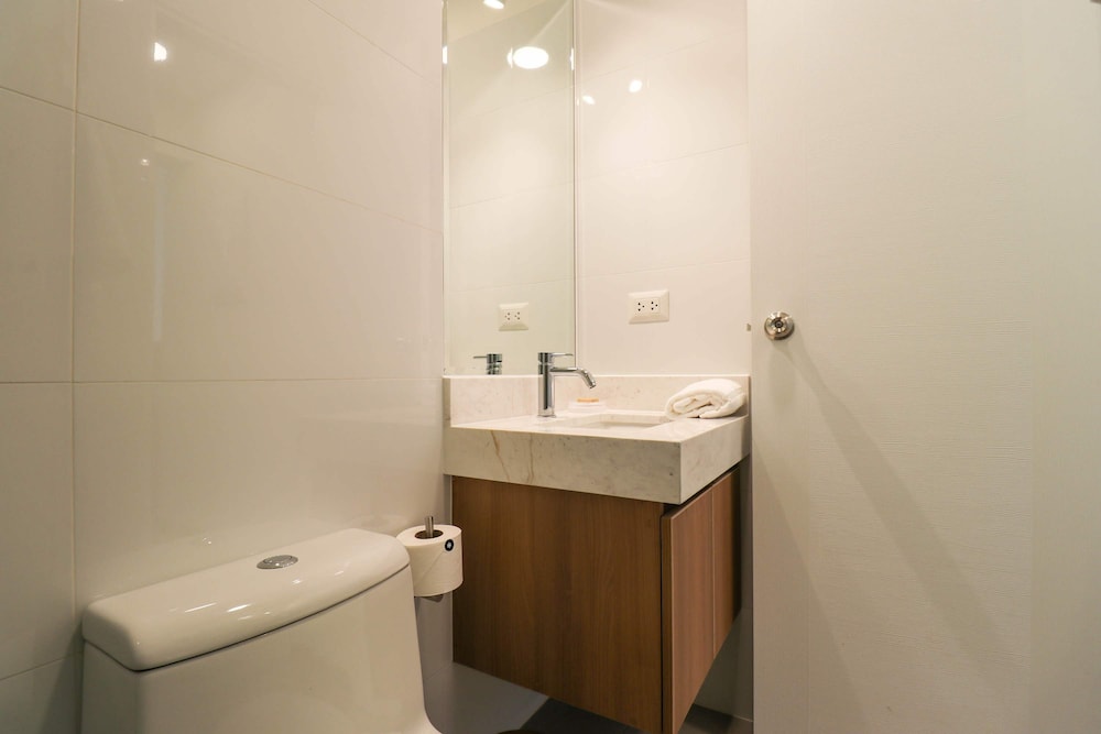 w Luxurious 1BR w Great Deco in San Isidro