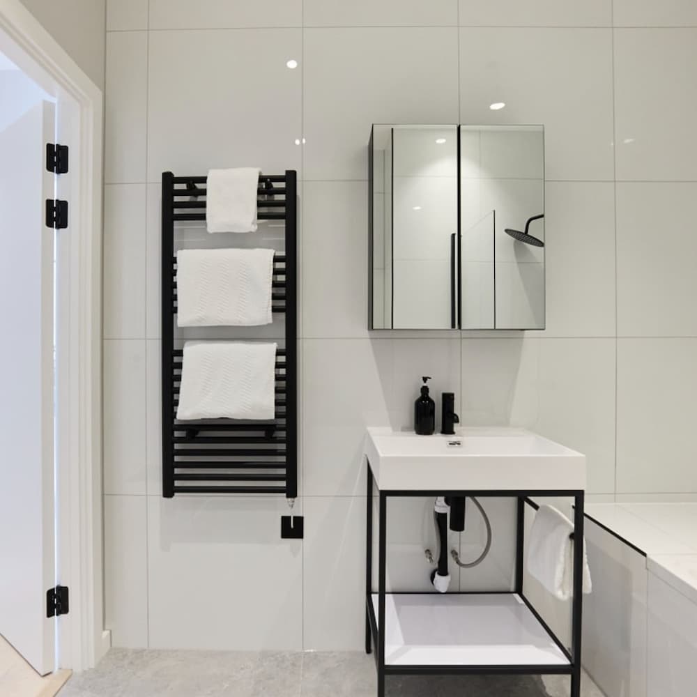 The Brondesbury Hideout - Breathtaking 1bdr Flat With Terrace Parking