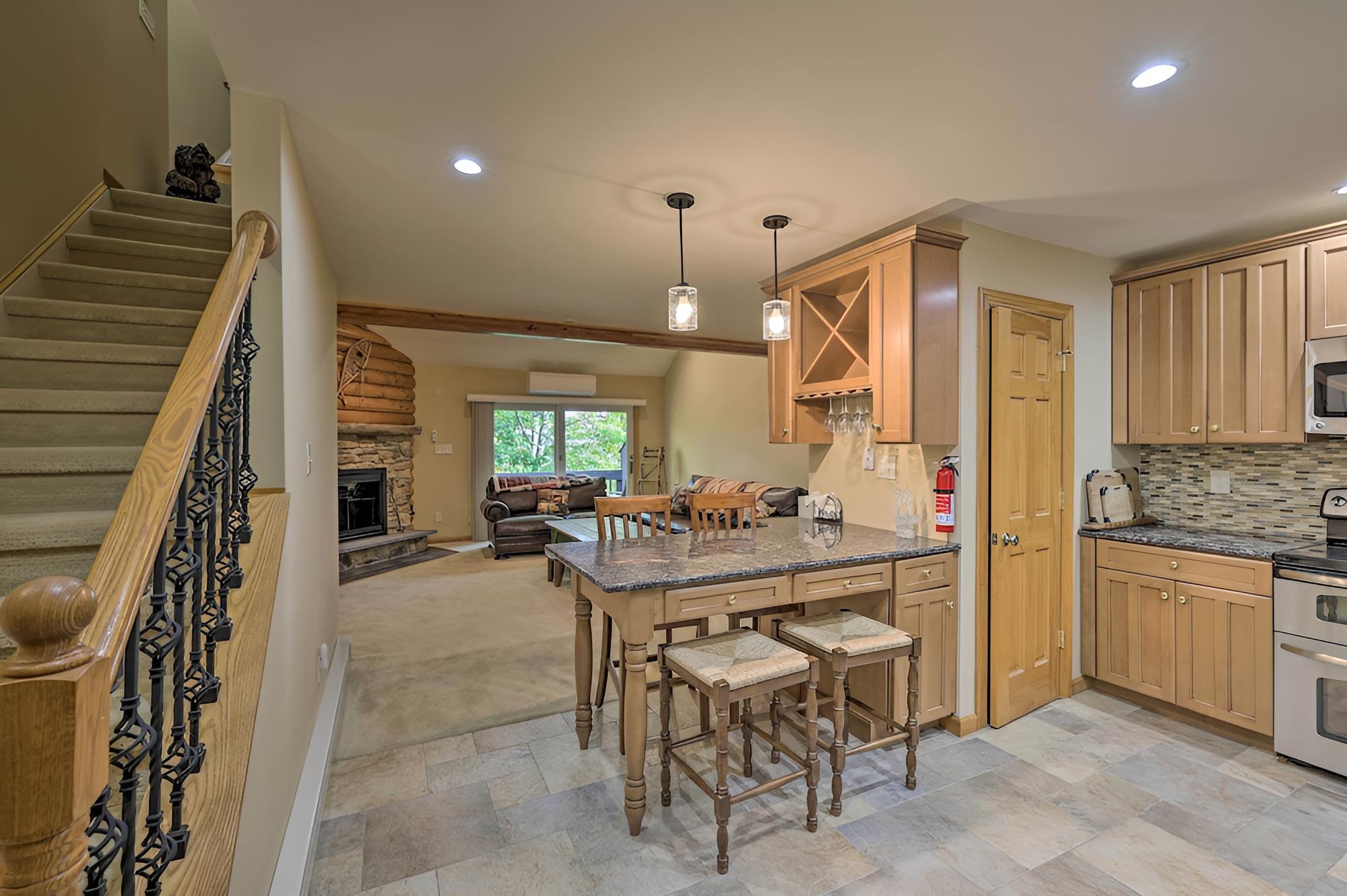Renovated Tannersville Escape, Walk to Slopes view 2