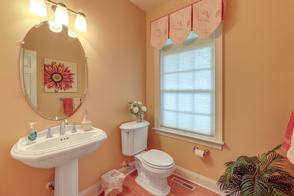 2 Mi to Bethany Beach! Spacious Family Retreat