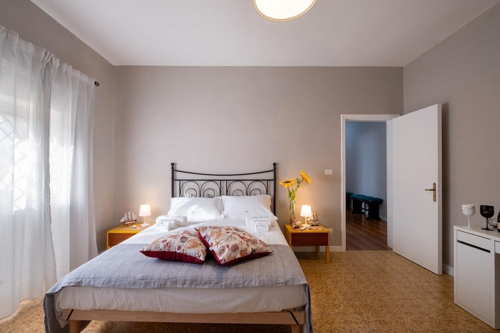 Sunshine Escape Villa In Porto Cesareo