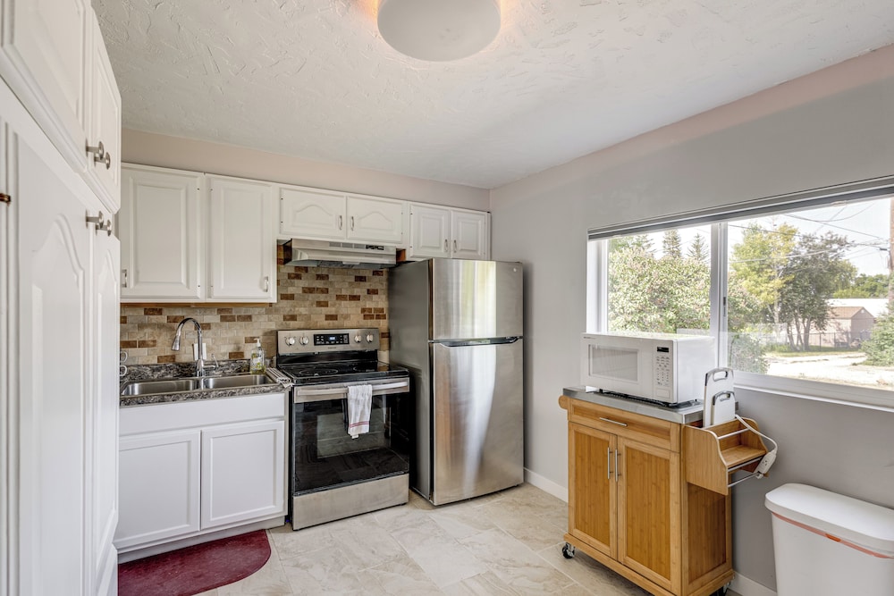 Quaint Home 16 Mi to Bear Lake: Fish, Hike & Golf!