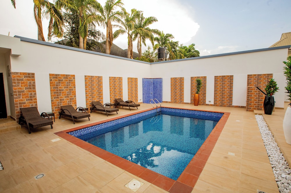 Abuja Vacations - Stay And Homely - Property Image 9