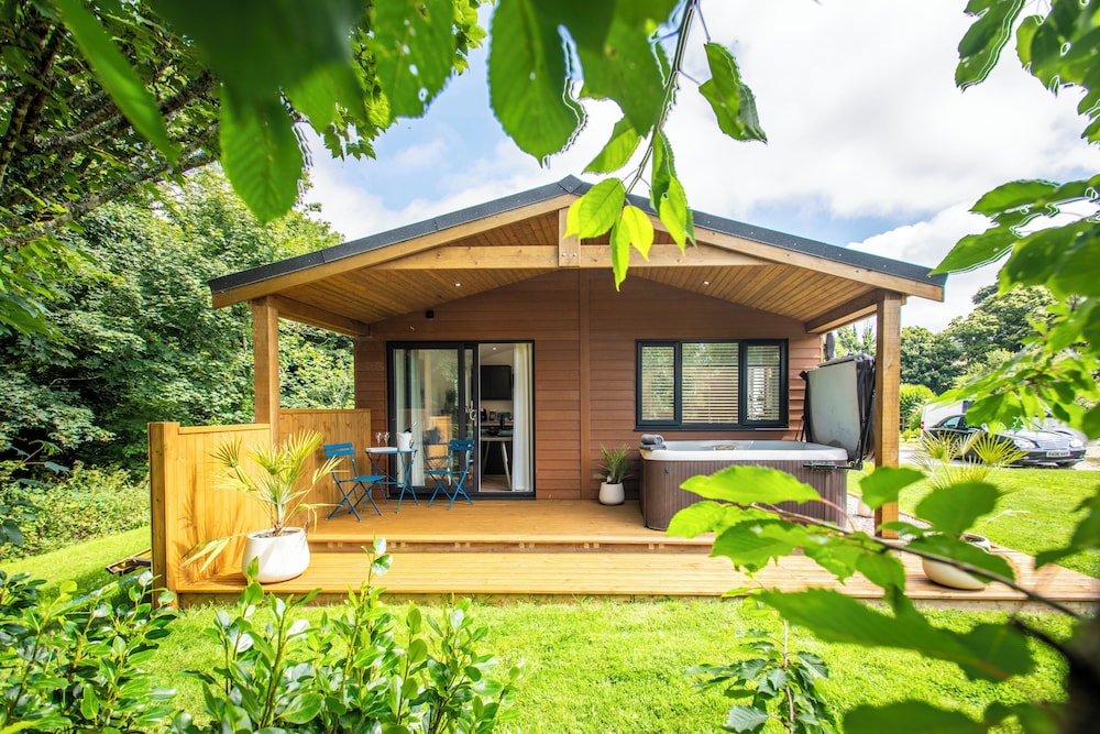 Maple Lodge