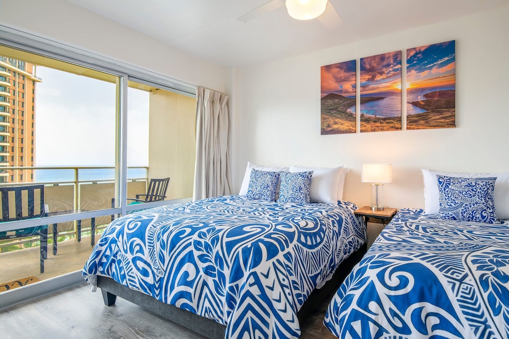 Ilima Suite at The Ilikai Short Walk to Beach! view 5