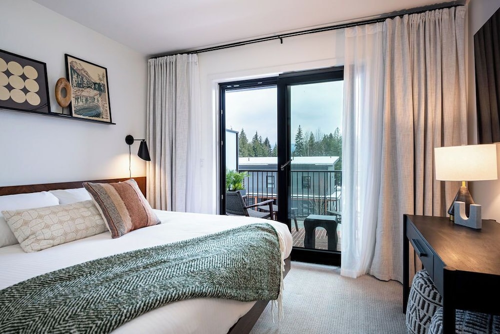 Knuckle Hucks by Revelstoke Vacations