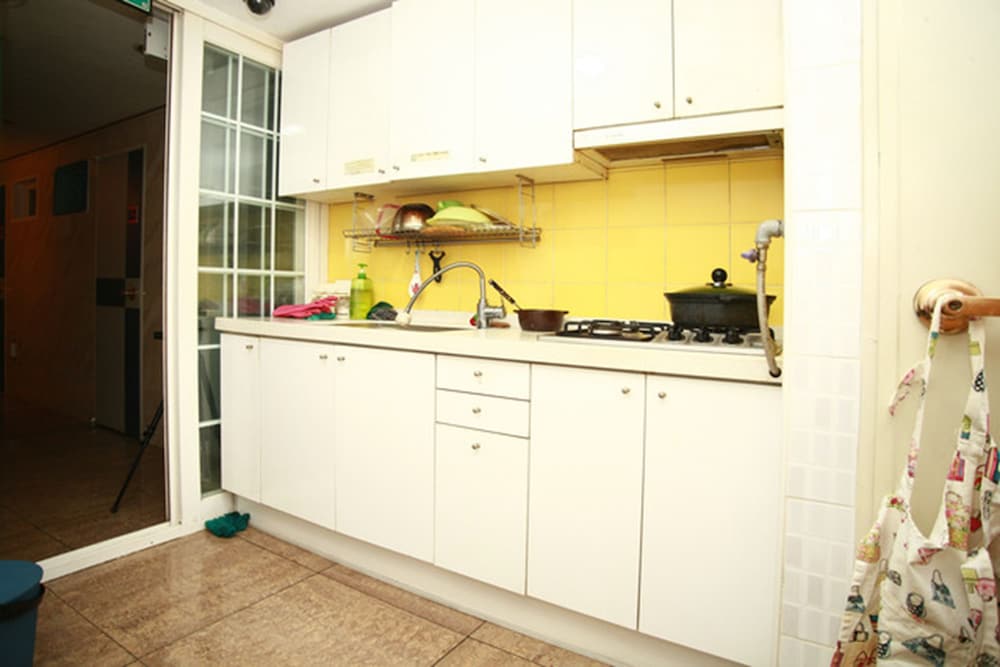 E-Livingtel - Hostel