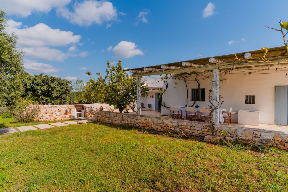 Ker Rail Villa With Pool by Wonderful Italy