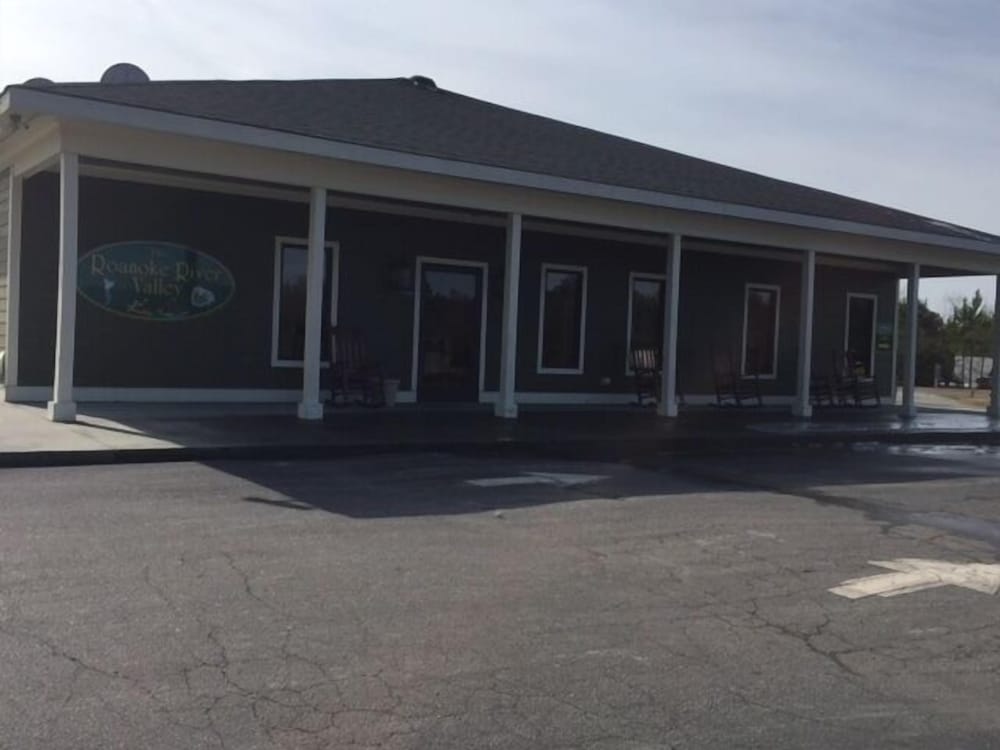 Roanoke Rapids Vacations - RV Resort At Carolina Crossroads - Property Image 1